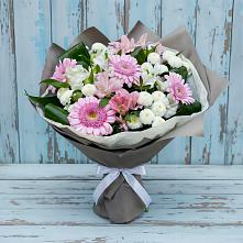 Букет цветов из:  Герберы, Альстромерии и Хризантемы #REPLACE_PRED# Звёздном Городке