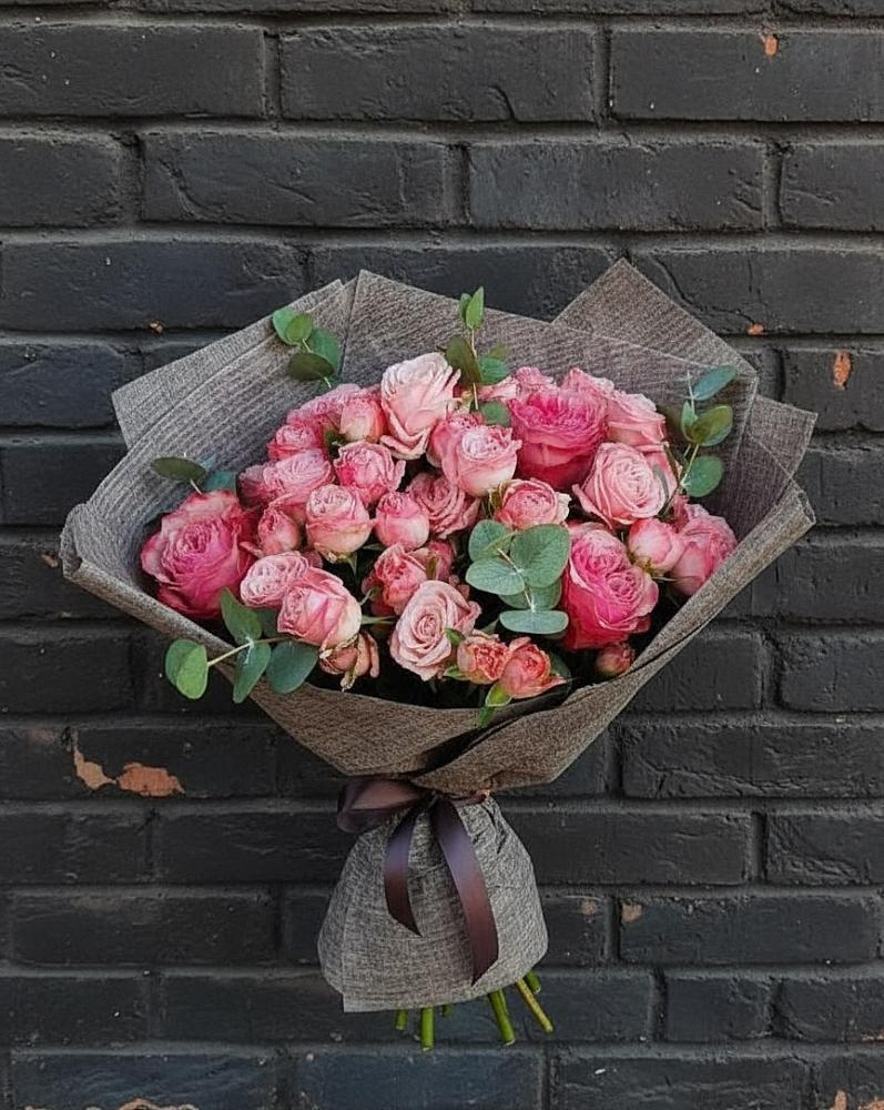 Букет цветов из: Розы в Звёздном Городке