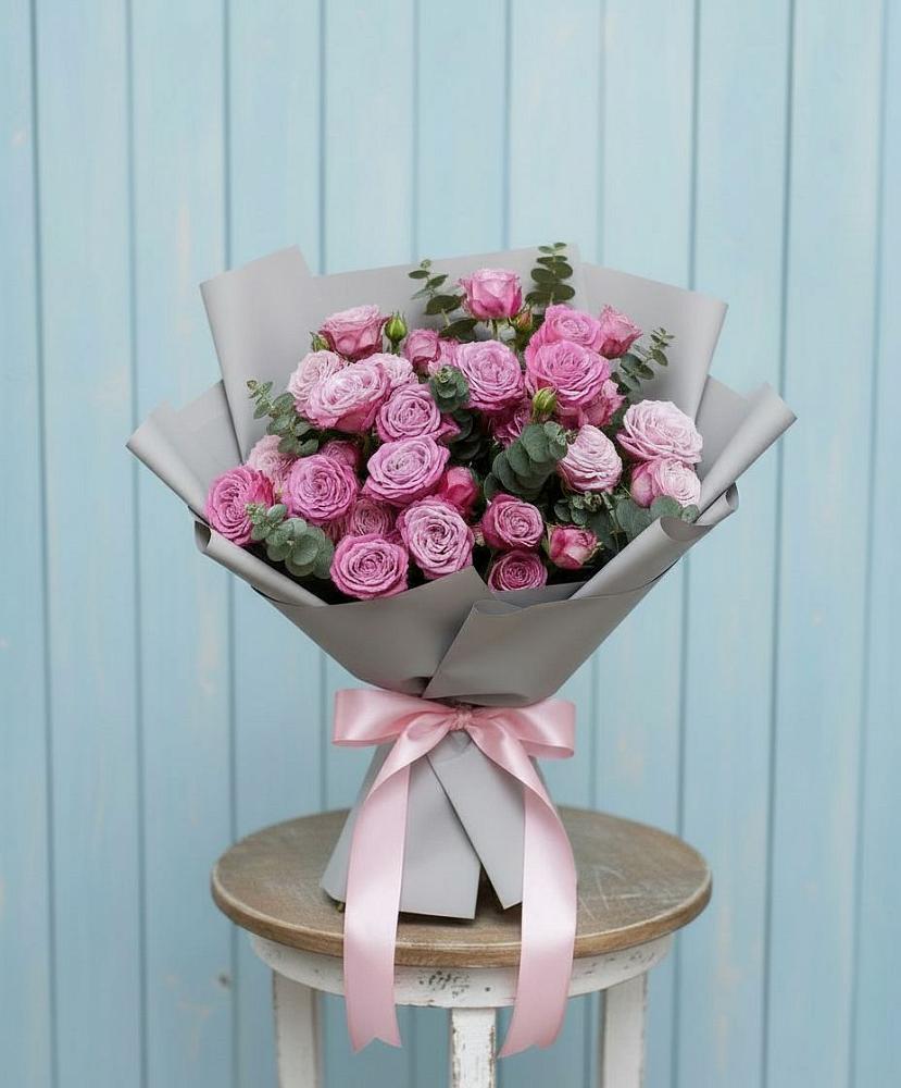 Букет цветов из: Розы в Звёздном Городке