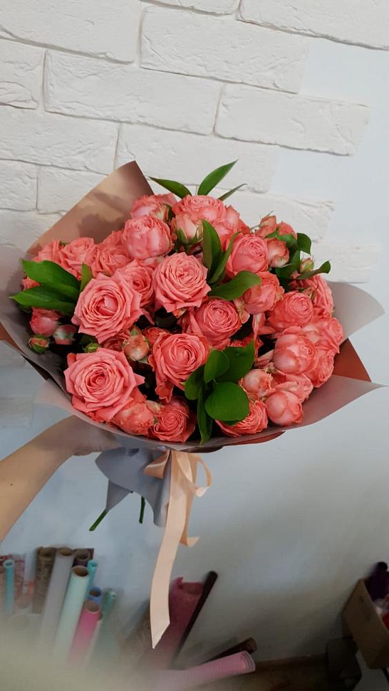 Букет цветов из: Розы в Звёздном Городке