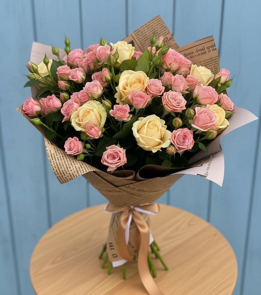 Букет цветов из: Розы в Звёздном Городке