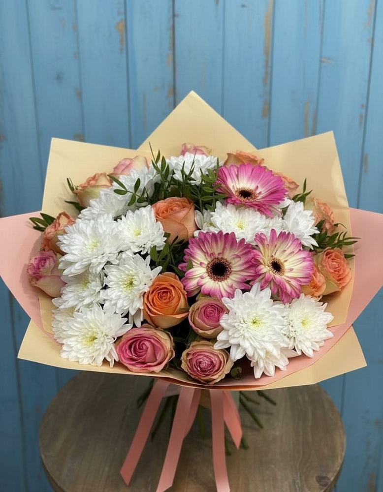 Букет цветов из: Розы, Герберы и Хризантемы в Звёздном Городке