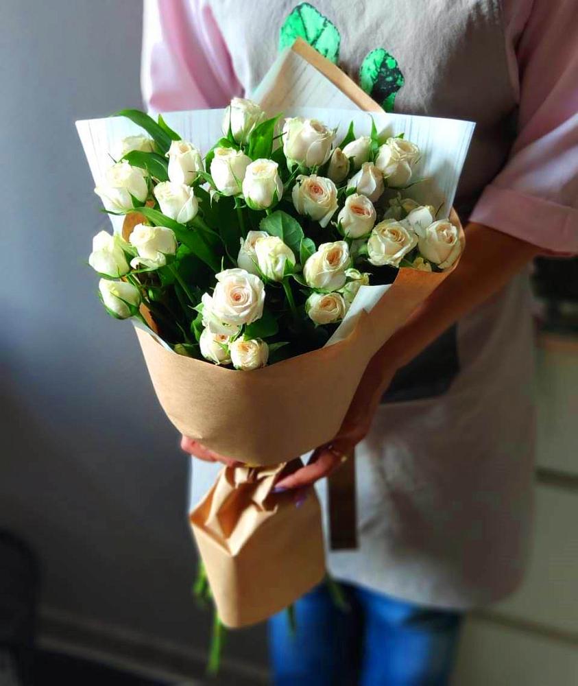 Букет цветов из: Розы в Звёздном Городке