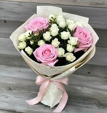 Букет цветов из:  Розы в Звёздном Городке