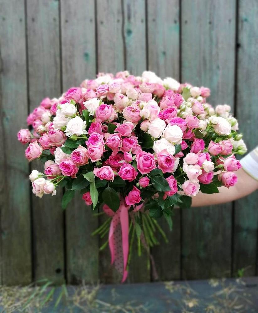 Букет Розовые кустовые розы Натали и Лав Лидия в Звёздном Городке