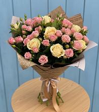 Букет цветов из:  Розы в Звёздном Городке