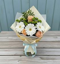Букет цветов из:  Герберы, Розы и Хризантемы в Звёздном Городке