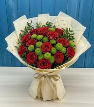 Букет цветов из:  Розы и Хризантемы в Звёздном Городке