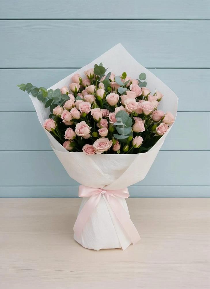 Букет цветов из: Розы в Звёздном Городке