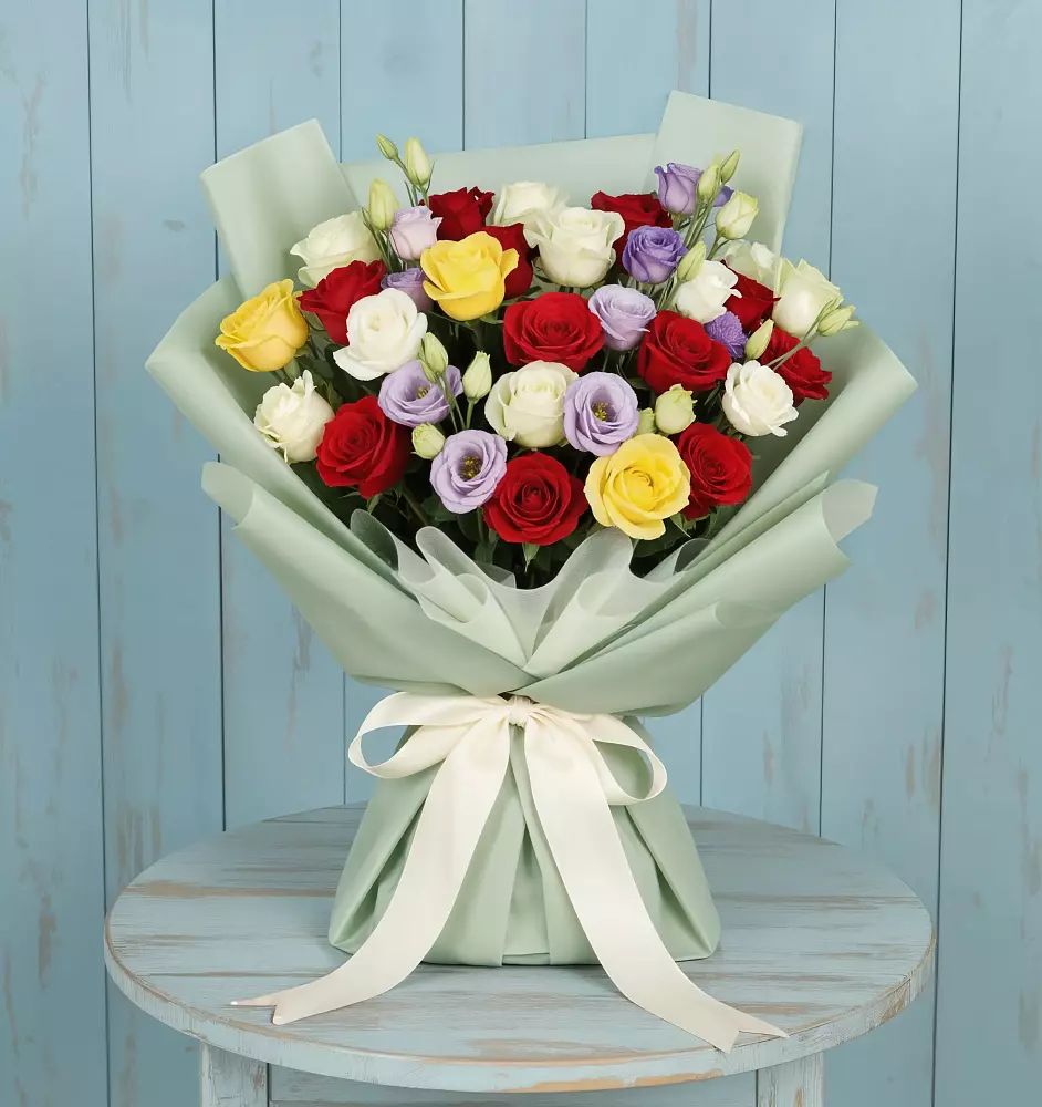 Букет цветов из: Розы в Звёздном Городке