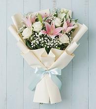 Букет цветов из:  Лилии в Звёздном Городке