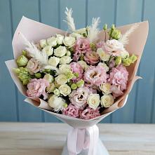 Букет цветов из:  Альстромерии и Розы в Звёздном Городке